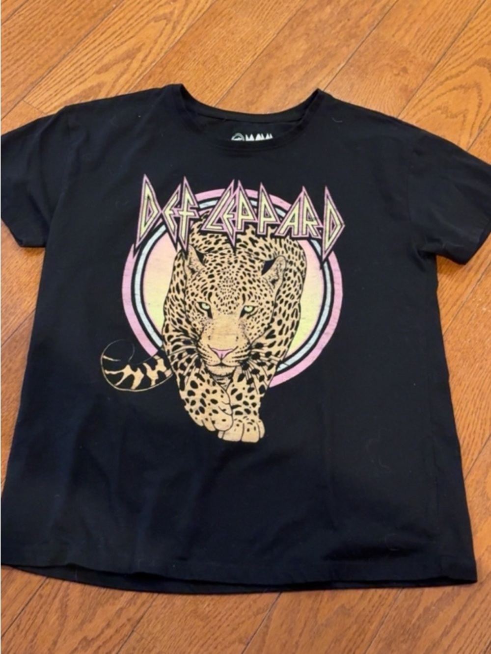 Def Leppard Kids' Black Graphic Tee with Leopard Motif